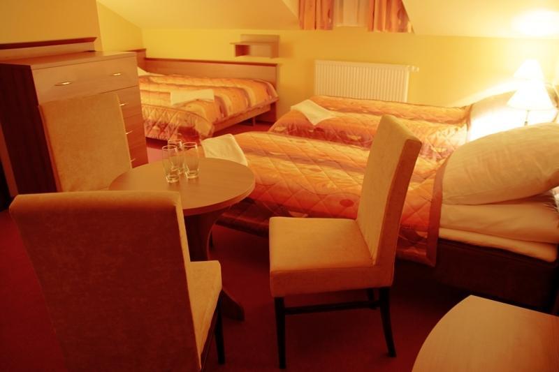 Triple Room,250221609:JPEG